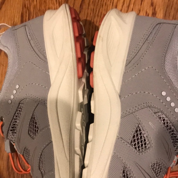 SOLD-Ecco Terracruise size 39 - nearly new - Picture 6 of 8